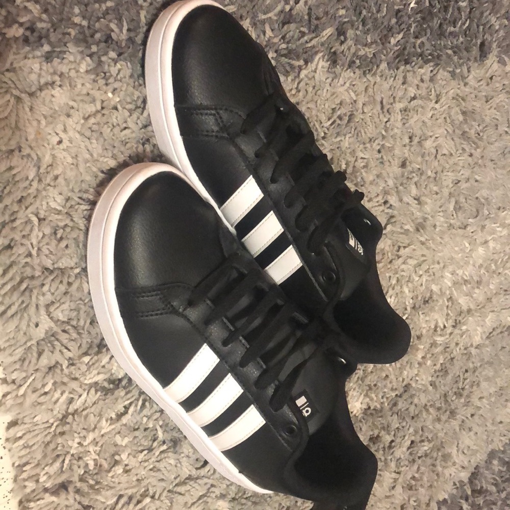 Adidas cloud form sneakers